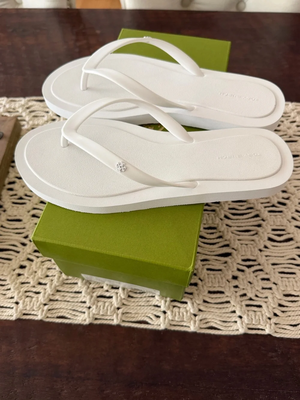 Tory Burch Kira Padded Flip Flips In Optic White - Size 9 - New In Box